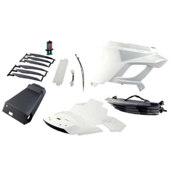 COQUE AR SCOOTER BCD ADAPT. BOOSTER 2004-> BLANC NEW DESIGN AVEC PASSAGE DE ROUE / FEU STOP