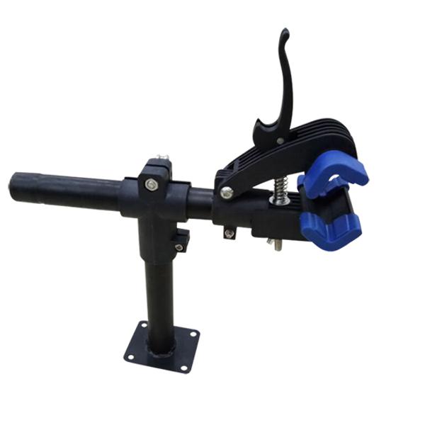 PIED / PINCE D'ATELIER VELO (FIXATION SUR ETABLI)