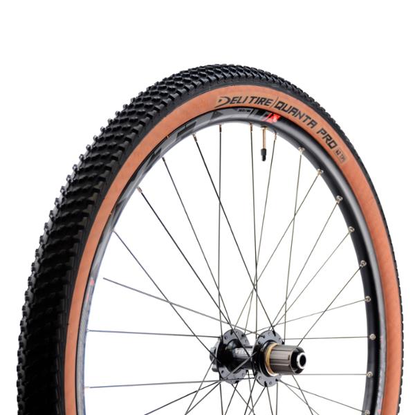 PNEU GRAVEL 29X2.10 TS DELI SA-270 QUANTA PRO TT NOIR / MARRON (54-622)