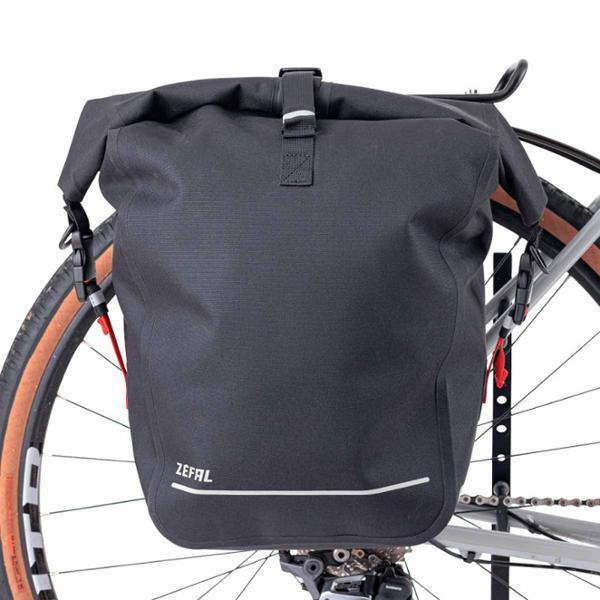 BICYCLE BAGS ON LUGGAGE RACK ZEFAL Z TRAVELER S20 BLACK - 20 LITERS - 330x160x380